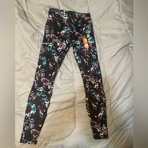 2 Pair Brand New With Tags Ladies Athletic Leggings with Pocket sz S